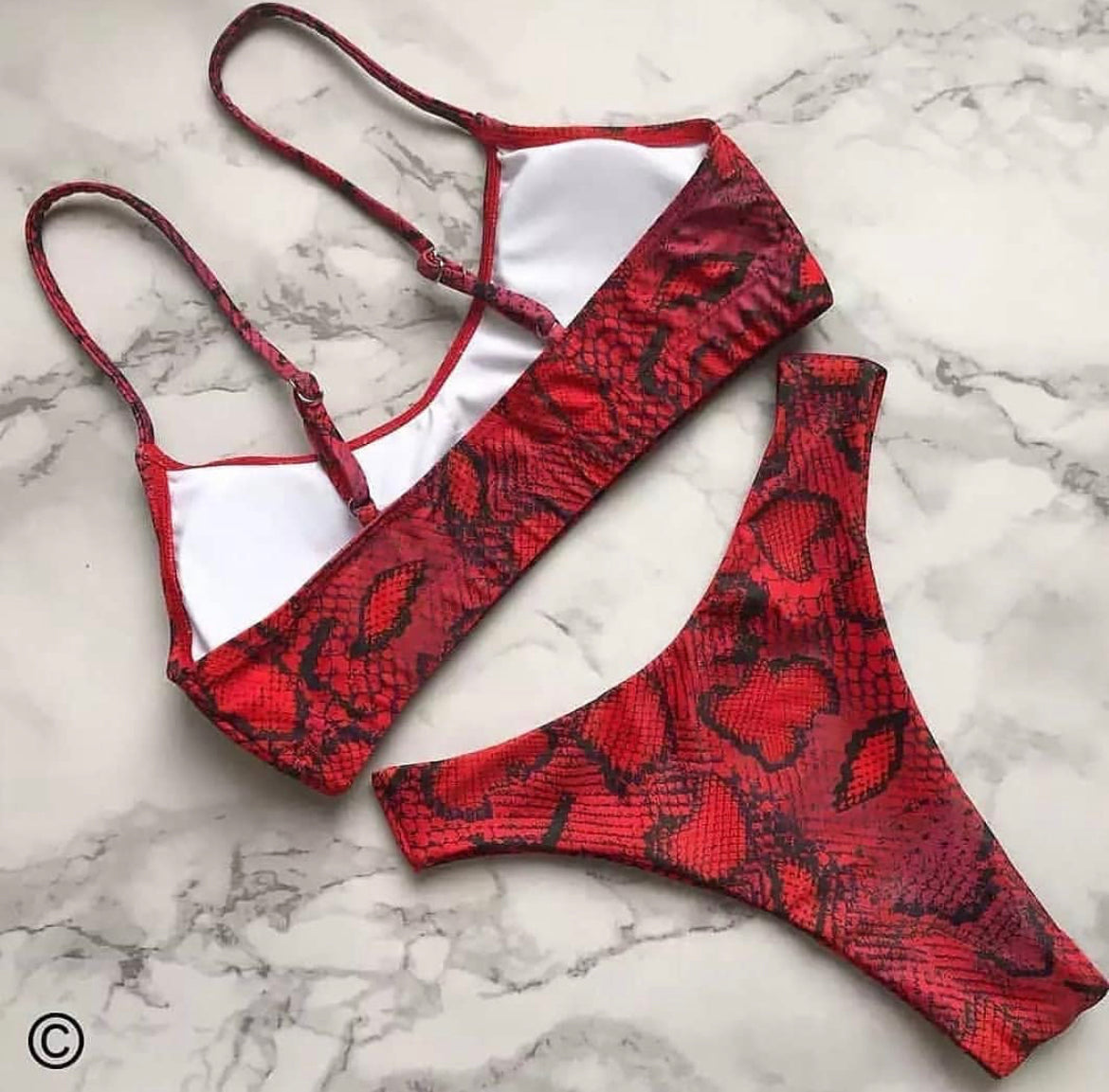 Бански red tiger
